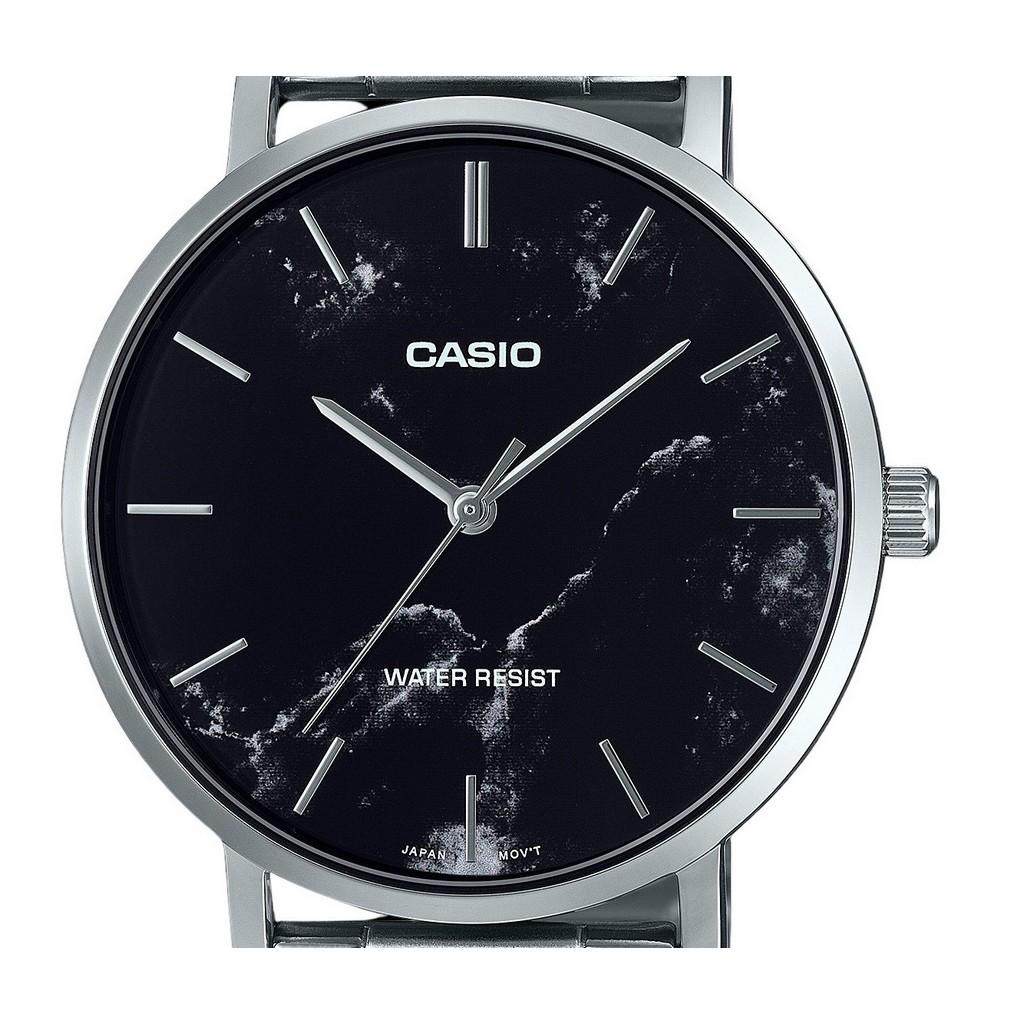 Casio Montre analogique standard en acier inoxydable avec cadran noir inspiré du marbre pour homme MTP-VT01DM-1A