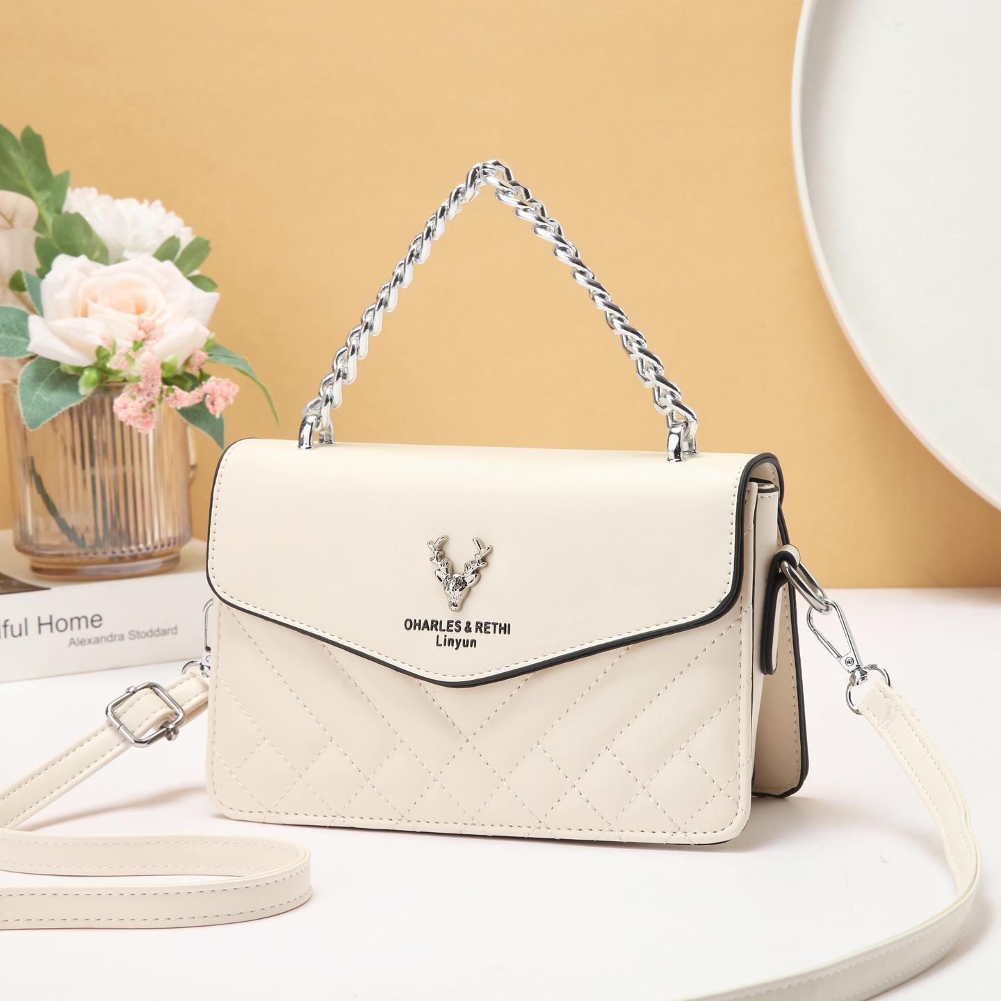 

Xiaoxiangfeng diamond chain bag women s 2025 new trendy fashion versatile shoulder messenger bag handbag small square bag бежевий