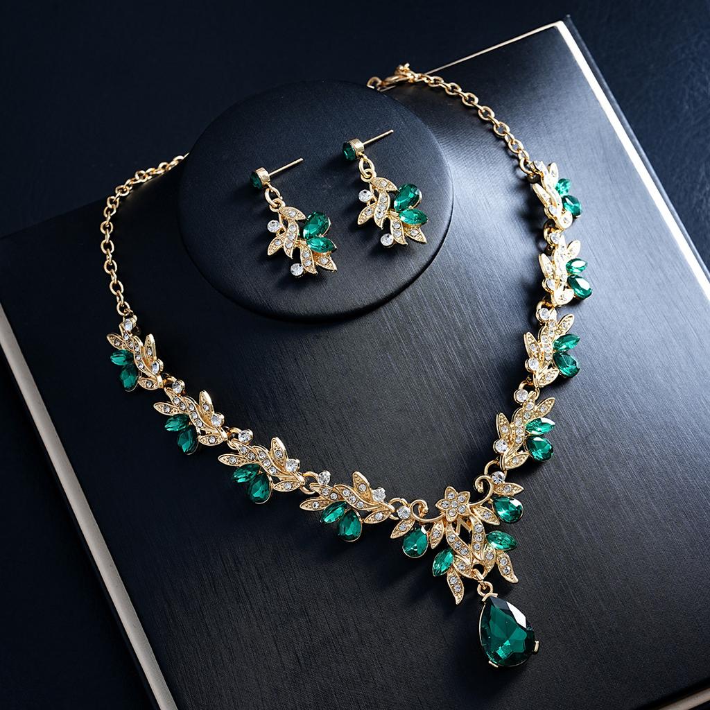 European and American Fashion Light Luxury Necklace Earrings Two-piece Set Bridal Wedding Accessories Dress Set Female 2026