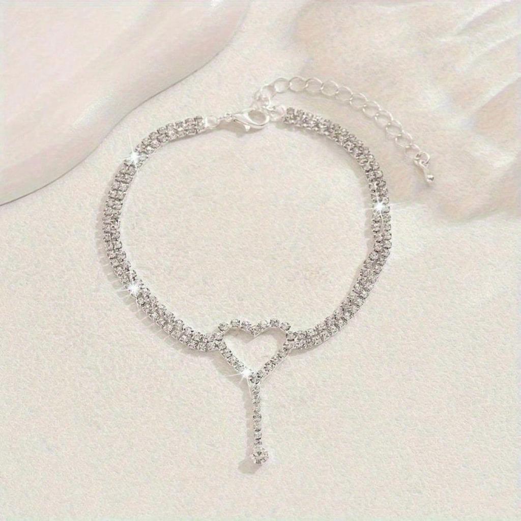 1 Fashionable Women's Ankle Chain, Exquisite Heart-shaped Pattern Ankle Chain, Suitable for Daily Wear and Holiday Gift Giving