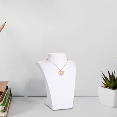 Creazione di gioielli e bijoux – Portagioie ed espositori per gioielli