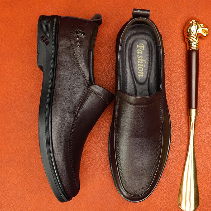 New Men's Casual Shoes, Comfortable and Breathable Loafers, Anti-slip and Wear-resistant Handcrafted Leather Shoes for Banquets