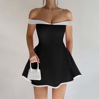 Color Blocking Design Trägerloses Slim-Fit-Kleid mit Rüschenkante