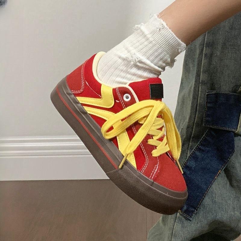 2025 red platform fashion versatile board shoes women's soft sole breathable student single shoes summer new casual sports shoes