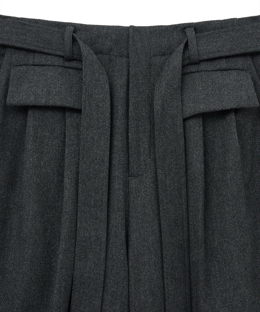 NOIRER FOR WOMAN Belted Pocket Wide Slacks (Gray)