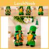 Figura Decorativa Caprichosa de Folha Verde com Chapéu Verde e Bigode Amarelo para Decoração Festiva