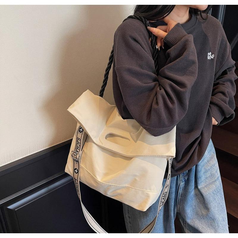 Simple and Versatile Canvas Bag Women's Large-capacity New Summer Messenger Bag Casual College Student Tote Bag