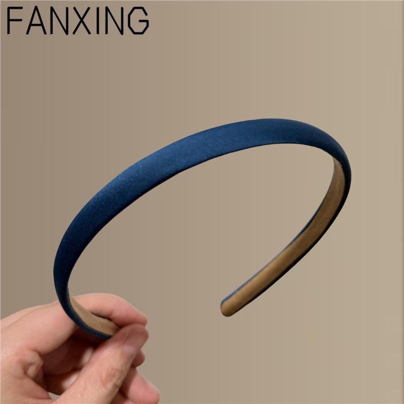 Retro Französisches Damen-Sommer-Haarband: Minimalistischer Stil, Hoher Schädel, Dünne Kante, Gesichtsumspielendes Temperament - Inspiriert von Zhang Ruonan