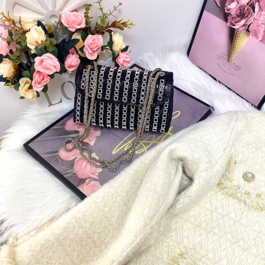 Elegante mit Diamanten besetzte Umhänge-Abendtasche für Damen