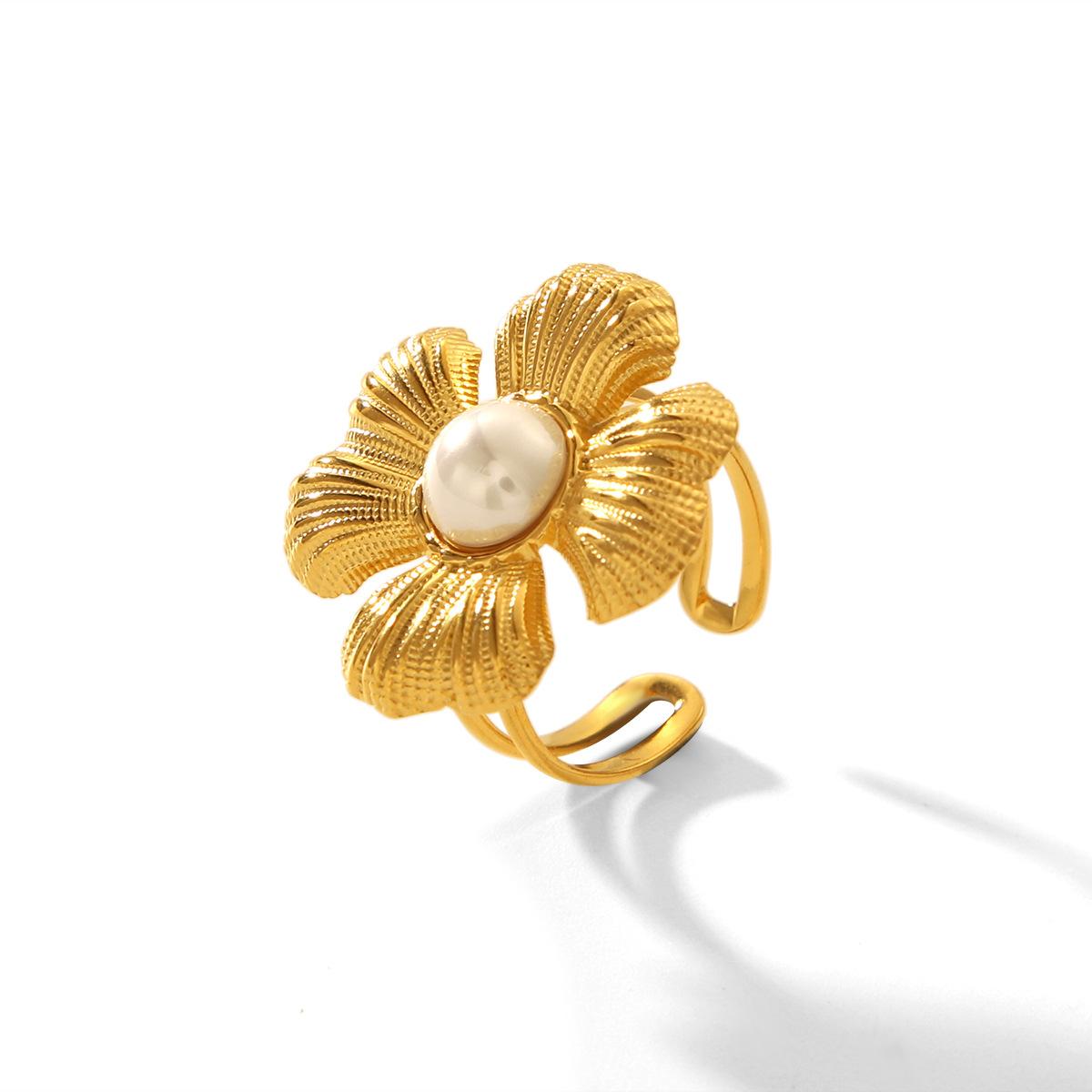 

French Retro Fashion Hand Jewelry 18K Gold Stainless Steel Flower Ring Women s Versatile High-end Pearl Ring золотий