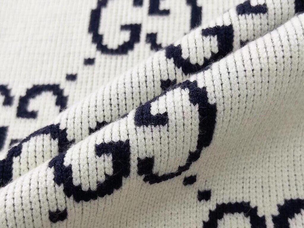 Unisex Light Luxury G-Print Round Neck Pullover Sweater