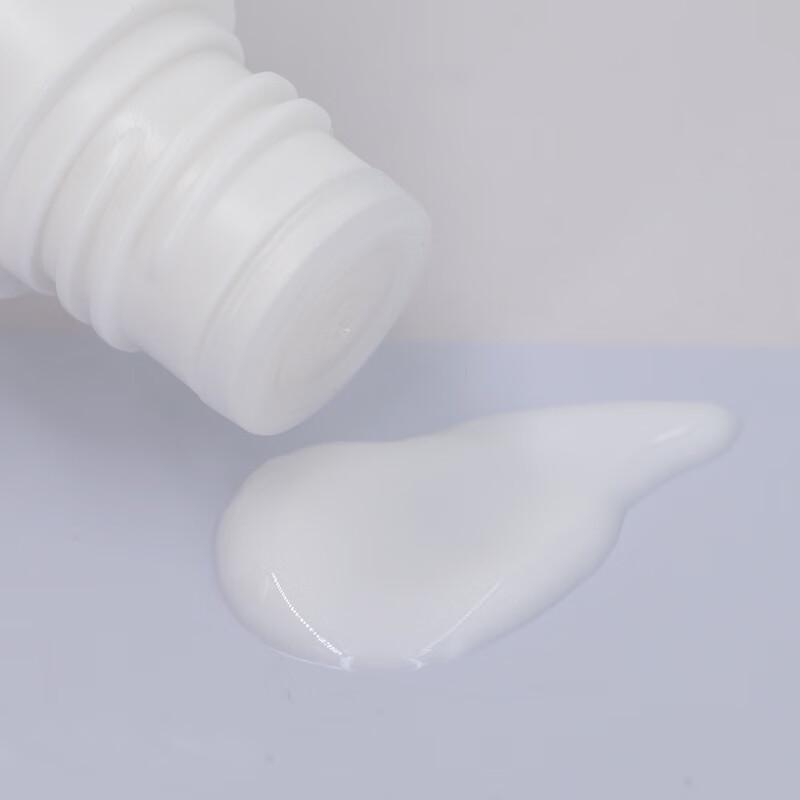 MAXAM Tremella Pearl Vitamin E & Honey Hydrating Lotion Duo