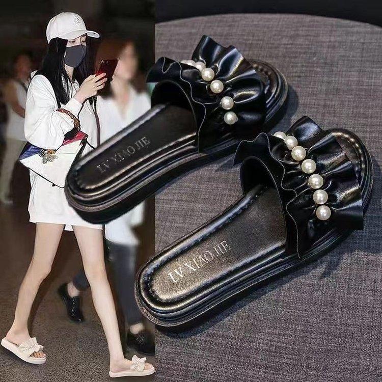 Internet celebrity pearl slippers women's summer 2025 new thick bottom one-word tugs ins popular fashion versatile small fragrant sandals