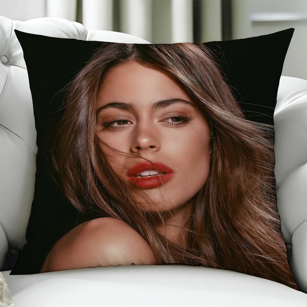 

MMartina SStoessel TTini Singer cushion cover Birthday Anniversary Gifts Double Sided Printed Zipper Cushion Cover 30x30cm