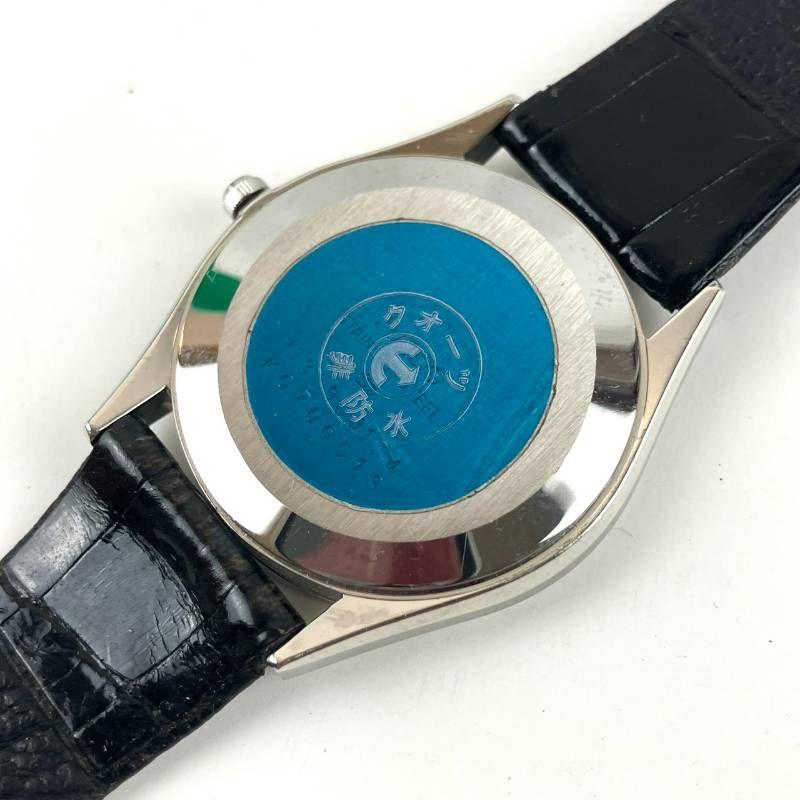 Used Good condition, working item, new battery replaced, RADO quartz wristwatch, date problem, 3-hand leather strap, silver dial, W131