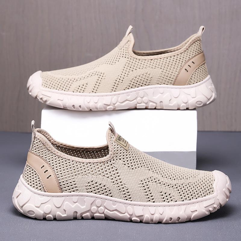 Shoes men's shoes summer new breathable and lightweight mesh shoes one-pedal lazy shoes shallow mouth men's casual single shoes