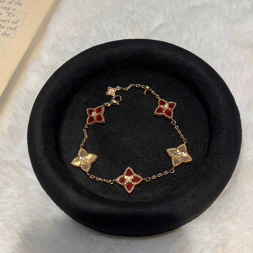 Light Luxury Powder Shell Purple Chalcedony Laser Four-Leaf Clover Five-Flower Bracelet Retro Court Style Sweet Temperament Necklace