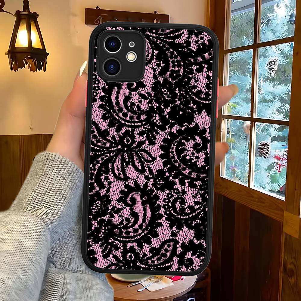 Black Lace Pattern Personalized Mobile Phone Case For IPhone 16 15 14 13 12 11 Pro Max 7 8 6 6s Plus Matte Cover