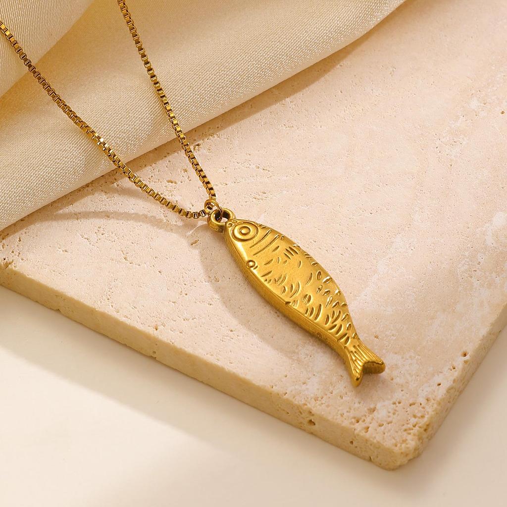 Mode Personnalisée Exquise Simplicité Acier Inoxydable Pendentif Poisson Collier Chaîne Clavicule