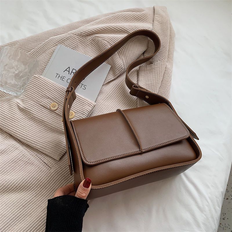This year's popular small bag women's niche new fashion soft leather shoulder bag Internet celebrity popular small square bag
