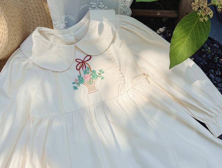 Autumn 2026 Floral Embroidered Girls' Princess Dress with Lace Doll Collar and Long Sleeves