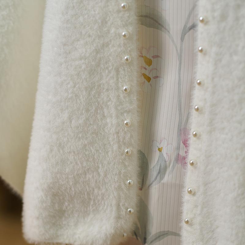 Elegant Cheongsam Shawl: Versatile Spring & Autumn Faux Mink Velvet Cape with Pearl Edging. Perfect for Daily Wear.