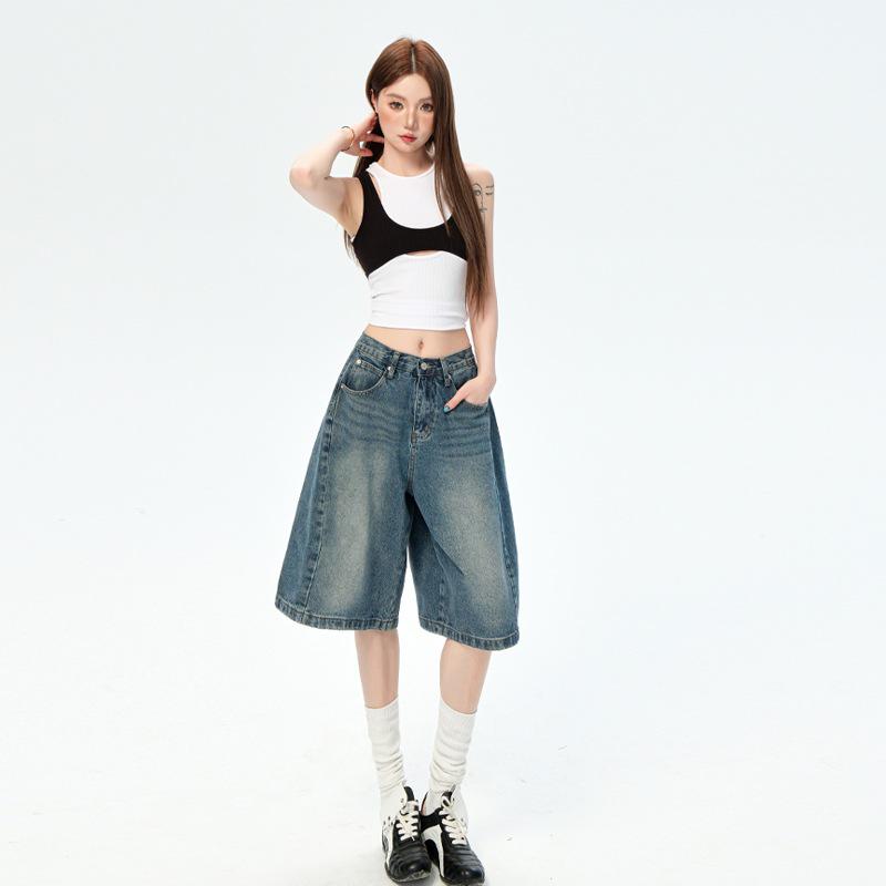 American Retro Women's Denim Five-Point Shorts, 2026 Spring/Summer Collection - Loose, Wide-Leg, Versatile Mid-Length Pants for a Relaxed Fit.