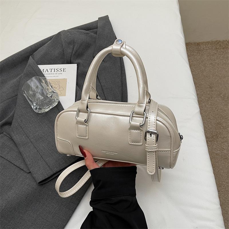 

Повседневная нишевая портативная сумка для боулинга женская новая модная ретро сумка через плечо премиальная сумка-мессенджер