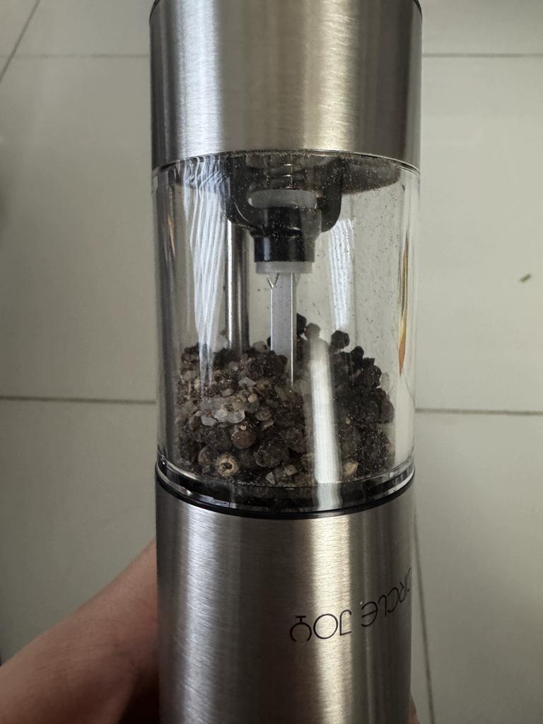 Circle Joy Electric Pepper Grinder White and Black Peppercorns Peppercorns Sea Salt Fully Automatic