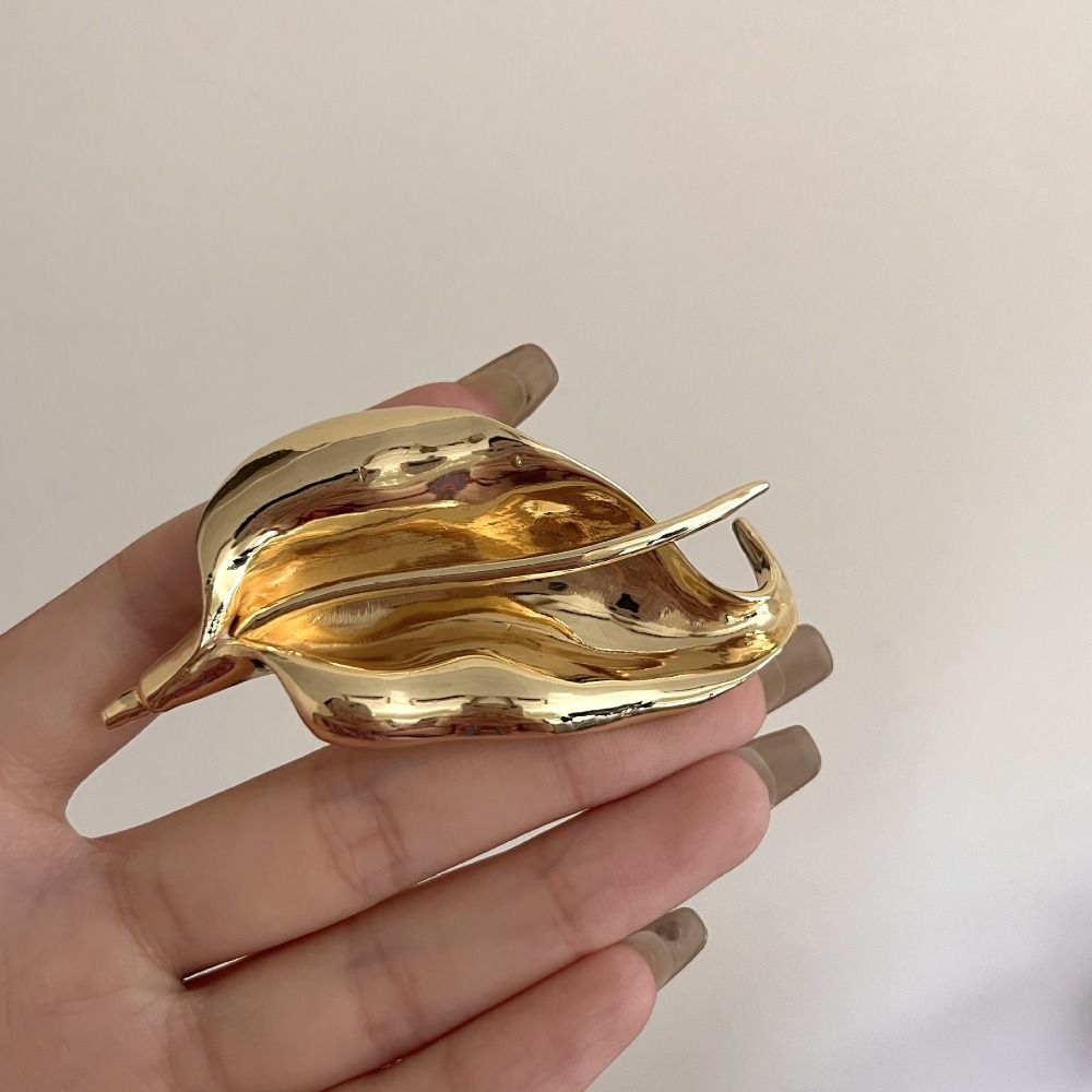 Zinc Zinc Alloy Metal Leaves Flower Brooches Jewelry Accessories Women Brooch  Decoration