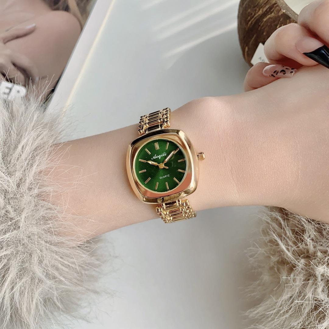 

Simple Small Square Watch, Women s Temperament Versatile Small Dial, Antique Small Gold Watch, Bracelet Type Quartz Watch