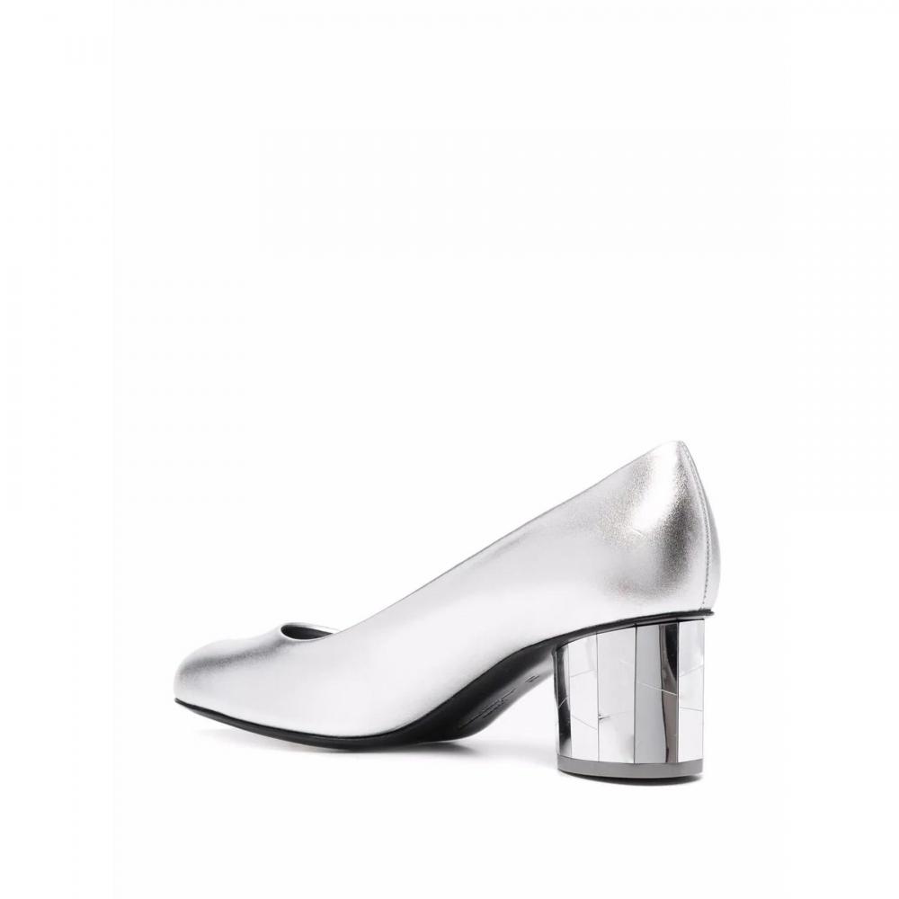 Salvatore Ferragamo Ferragamo Detailed Pump Grey