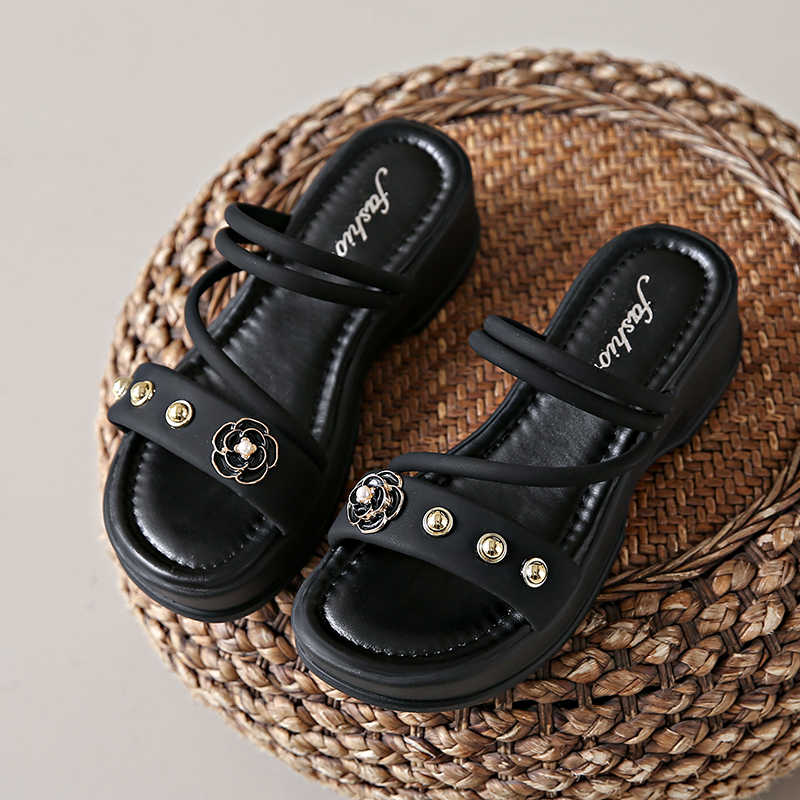 Fashion Two Strips Super Lightweight Women's Indoor Slippers Ladies Sandals Shoes Damske Boty Sneakers Sport Special Wide Styling