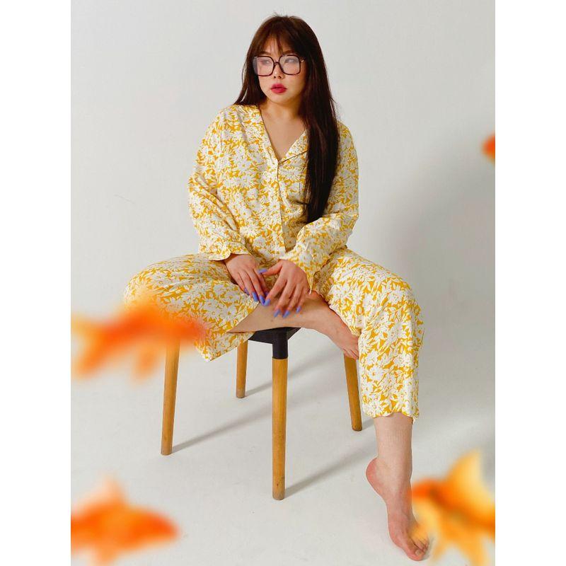 

50% off Miss Biggie European and American Plus size Slimming Loose Yellow Background White Flower Rayon Shirt Collar Pajamas Set Yellow White Florals XL