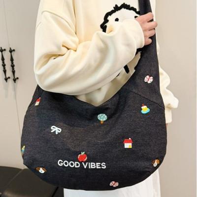 New Embroidered Denim Messenger Bag Casual Versatile Shoulder Bag Women's Large-capacity Work Commuter Tote Bag