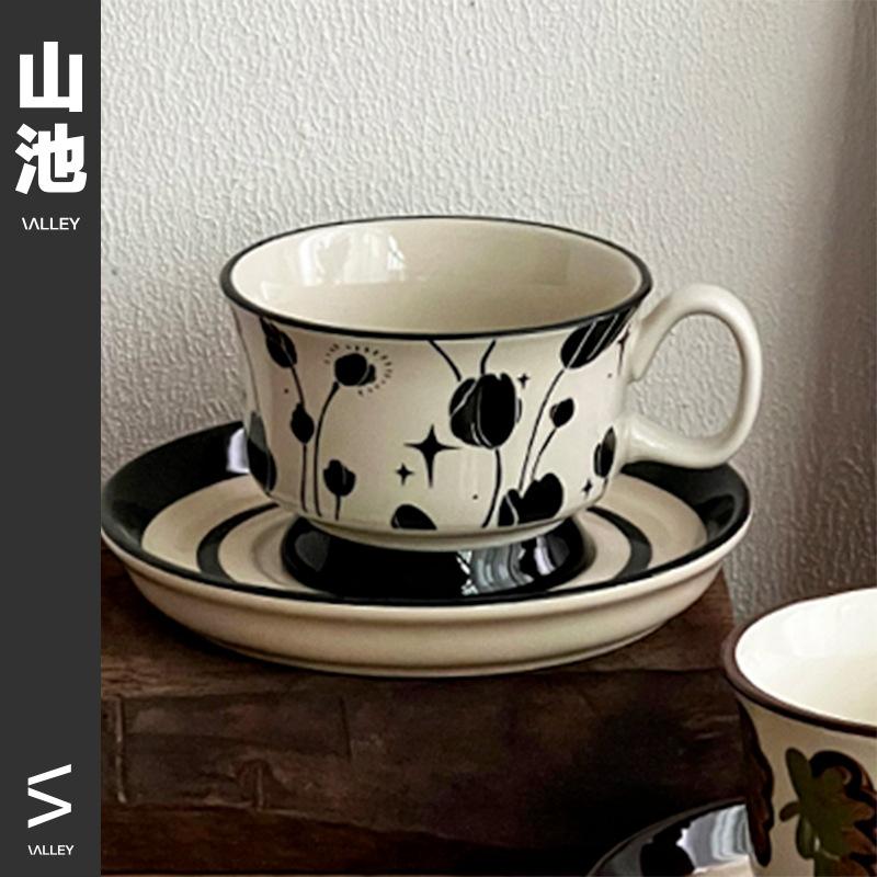 Medieval Premium Black Tulip Ceramic Coffee Cup And Saucer Set High Value Teacup Drinking Cup Latte Cup