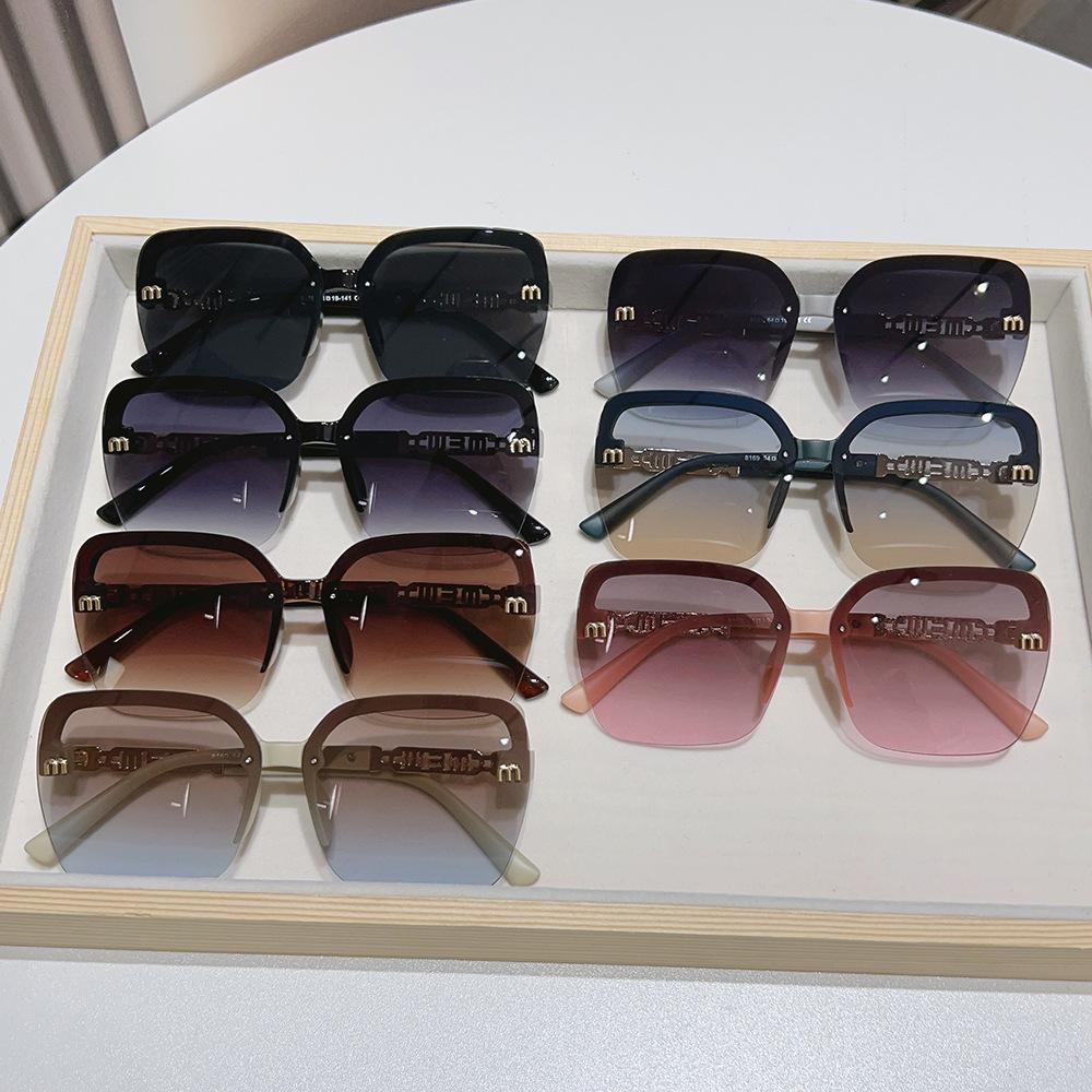 Luxury Rimless Brand Women Sunglasses Stylish Square Frameless Designer Ladies Sun Glasses Classic Trend UV400