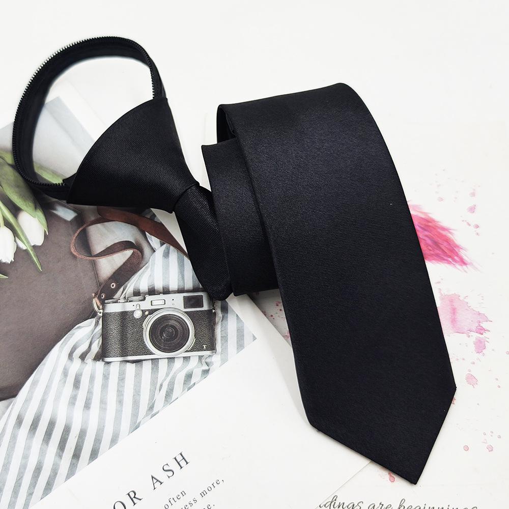 Plain Black Satin 5cm Ultra-Narrow Korean Style Men's Tie with Easy-Pull Zipper for Formal Wear.