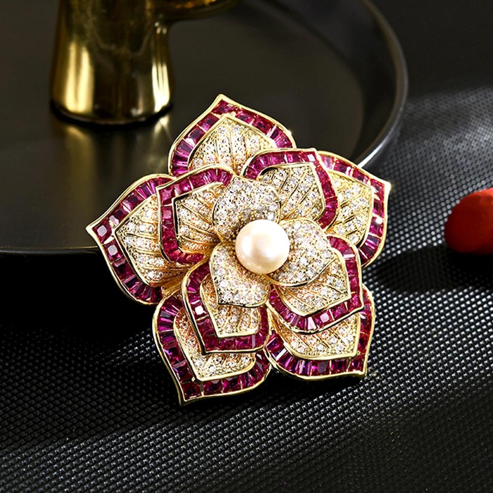 Elegant and Light Luxury Copper Camellia Brooch, Little Fragrance Style Autumn Winter Atmosphere, Fashionable Flower Art