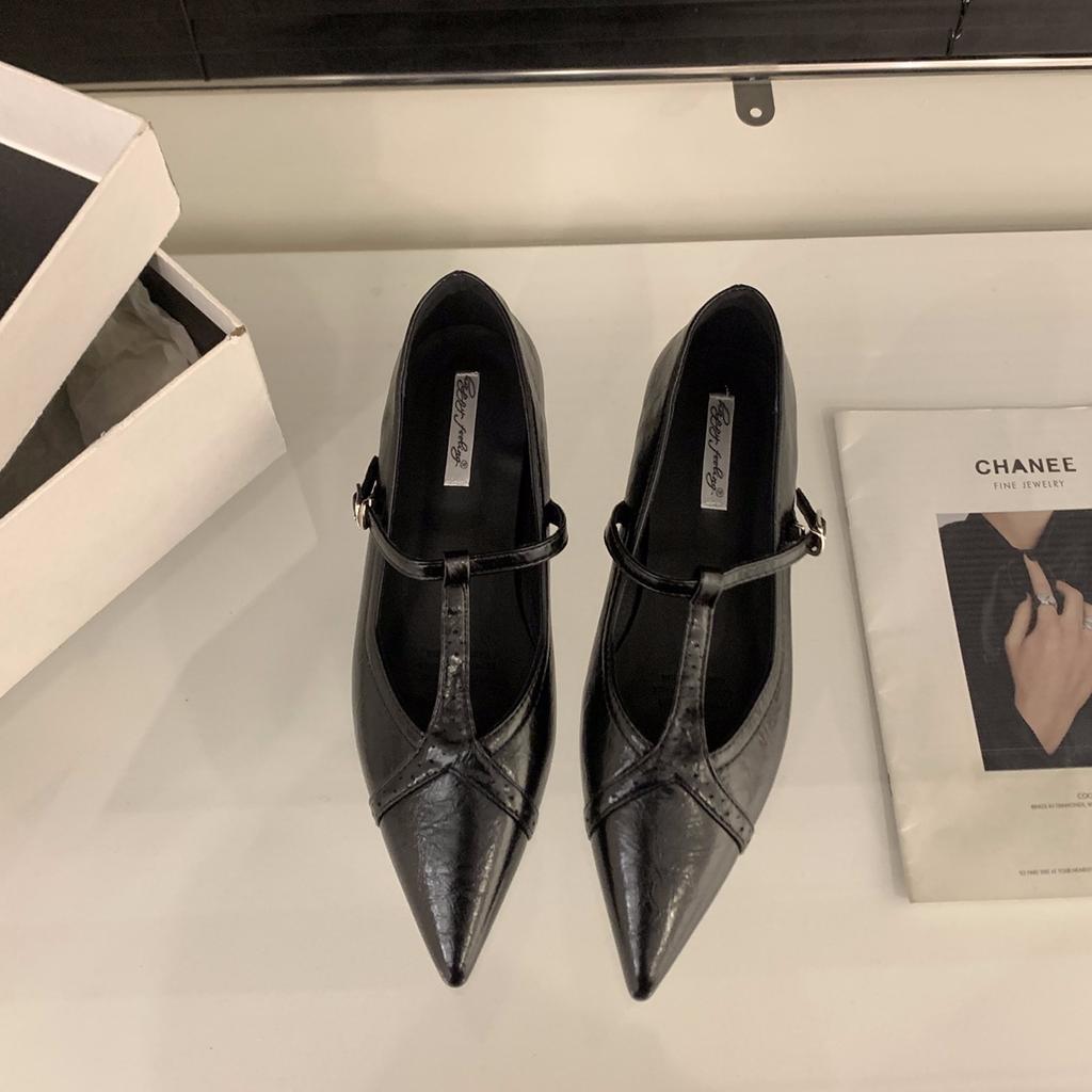 Fashion Bailamos 2025 Spring New Women Flats Brand Design Point Toe Women Ballet Shoes Casual Buckle Strap Female Dress Shoes Low Heels