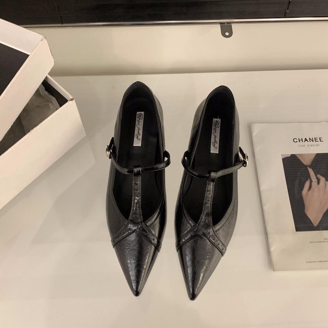 

Bailamos 2025 Spring New Women Flats Brand Design Point Toe Women Ballet Shoes Casual Buckle Strap Female Dress Shoes Low Heels 35