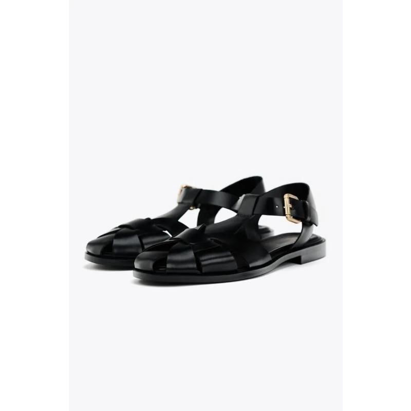 Sexy Hollow Narrow Flat Sandal Women Fashion Metal Ankle Buckle Design Gladiator Sandal Cozy Lightweight Beach Sandal