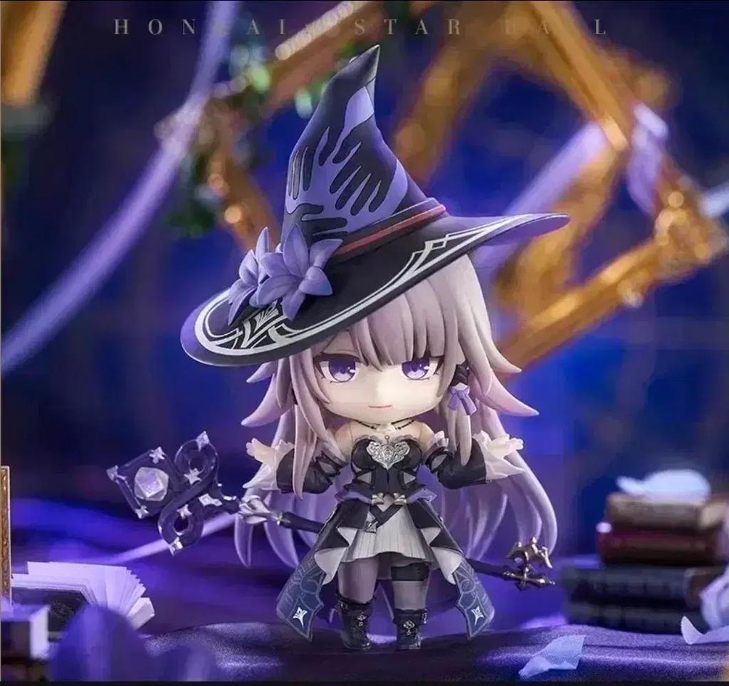 Vynořuje se Herta Nendoroid.