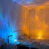 Proiettore Aurora Boreale Luce Ondata Oceano Galassia 16 Colori Lampada Rotante a Increspature d'Acqua per Camera da Letto Sonno Home Theater Decorazioni per Feste