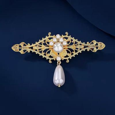 Vintage Baroque Brooch High-End Female Court Style Carved Pearl Brooch Light Luxury High-End Pin Accessories