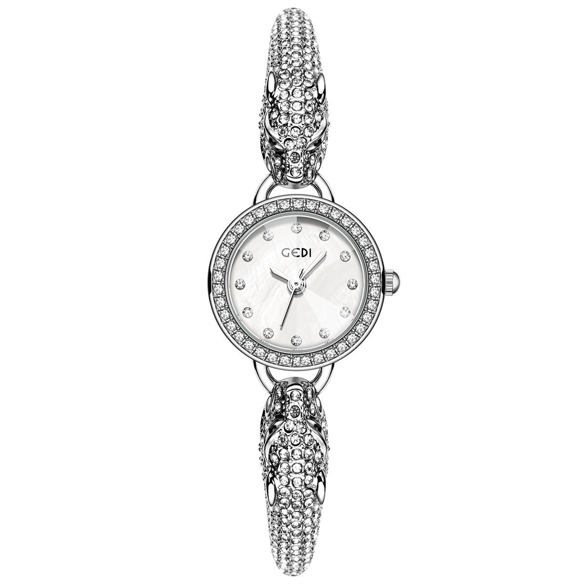 

Goldie Dial Fashionable And Elegant Watch Leopard Head Bracelet Light Luxury Simple High-Value Diamond-Encrusted Quartz Watch One size fits all