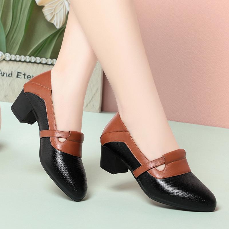 Soft Leather Single Shoes French Retro Pointed-Toe Leather Shoes Shallow Mouth Loafers For Women'S Autumn New Thick Heel Shoes