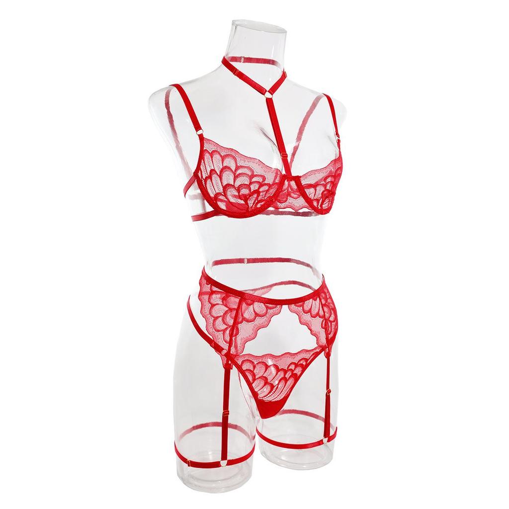 Hot-Selling Lingerie: Sexy Lace Trim Halter Three-Piece Set