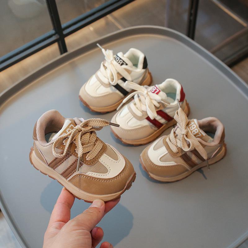 Classmate girls' sports shoes non-slip girls' Forrest Gump shoes 2025 spring and autumn new boys' moral training shoes casual shoes