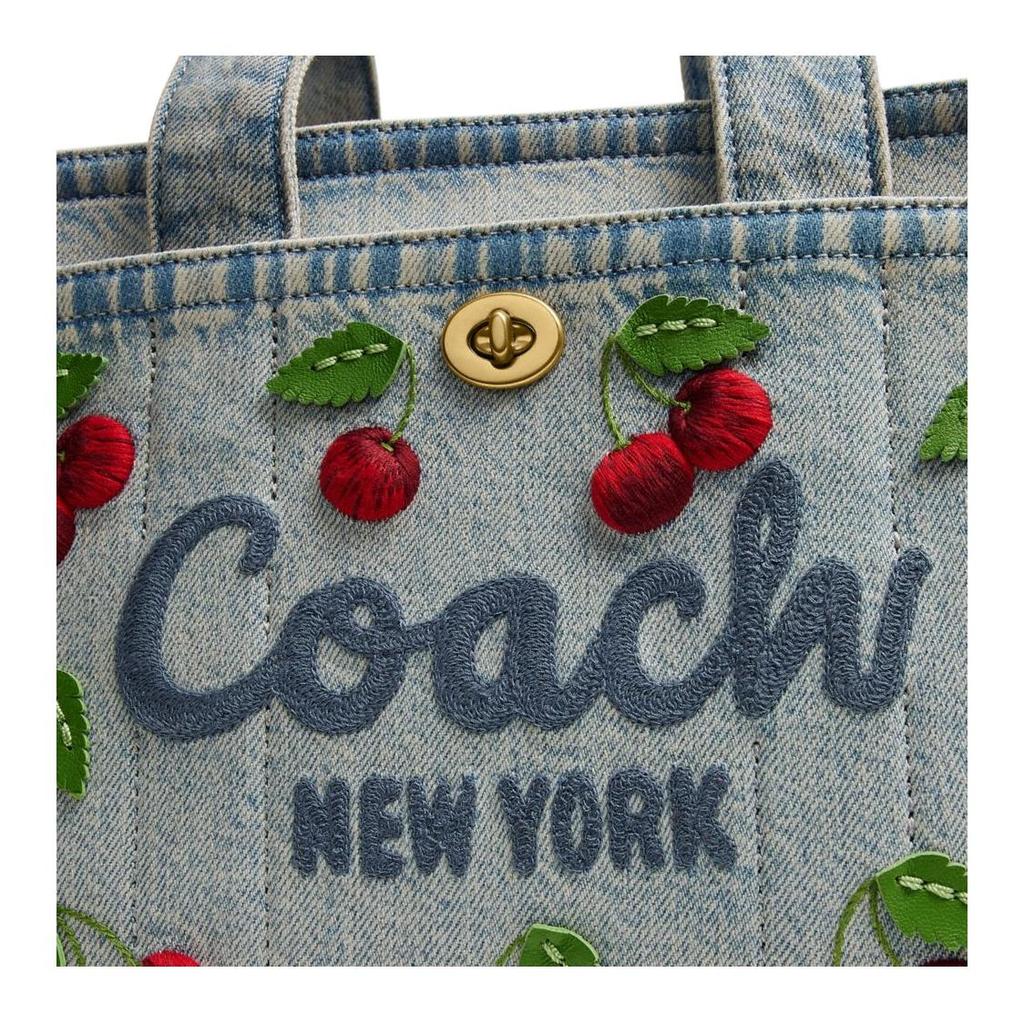 Coach Torba Utility Cargo 26 z haftem wiśniowym, dżinsowa ze skórą Vachetta, średnia, damska, tote bags CDZ31-B4EI